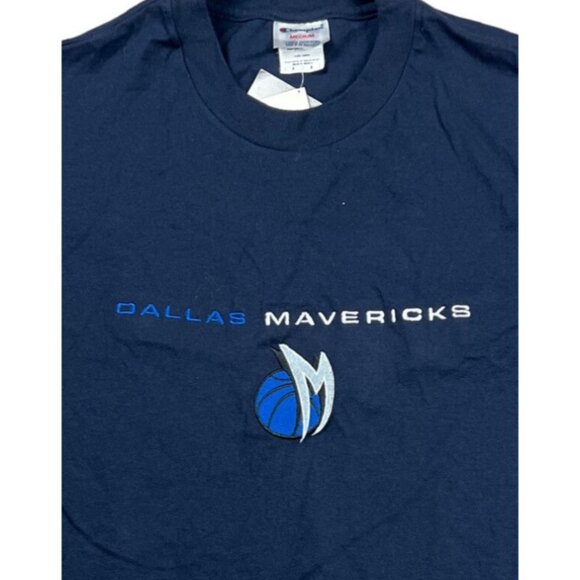 Dallas Mavericks Blue Basketball Emblem Size Medium - Picture 2 of 5